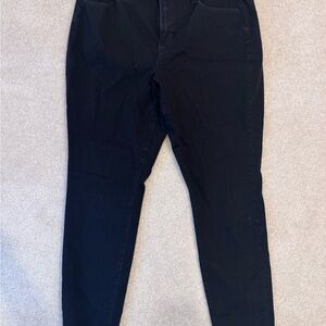 American Eagle Black Dream Jean High Rise Stretch Size 16 Regular